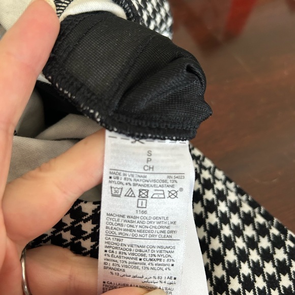 Old Navy houndstooth leggings small - Picture 3 of 7